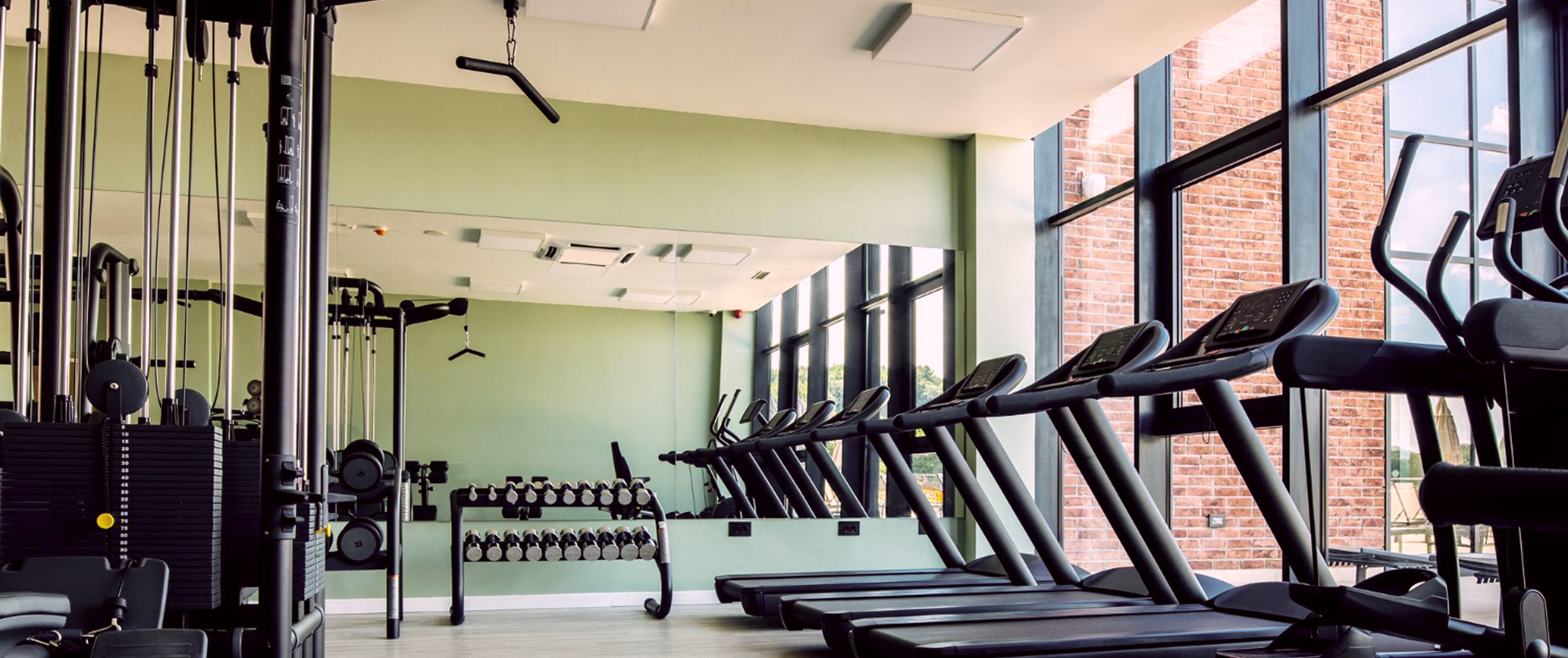 Спорт зал,с тренажорами